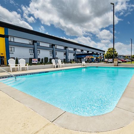 Days Inn By Wyndham Форт Смит Екстериор снимка