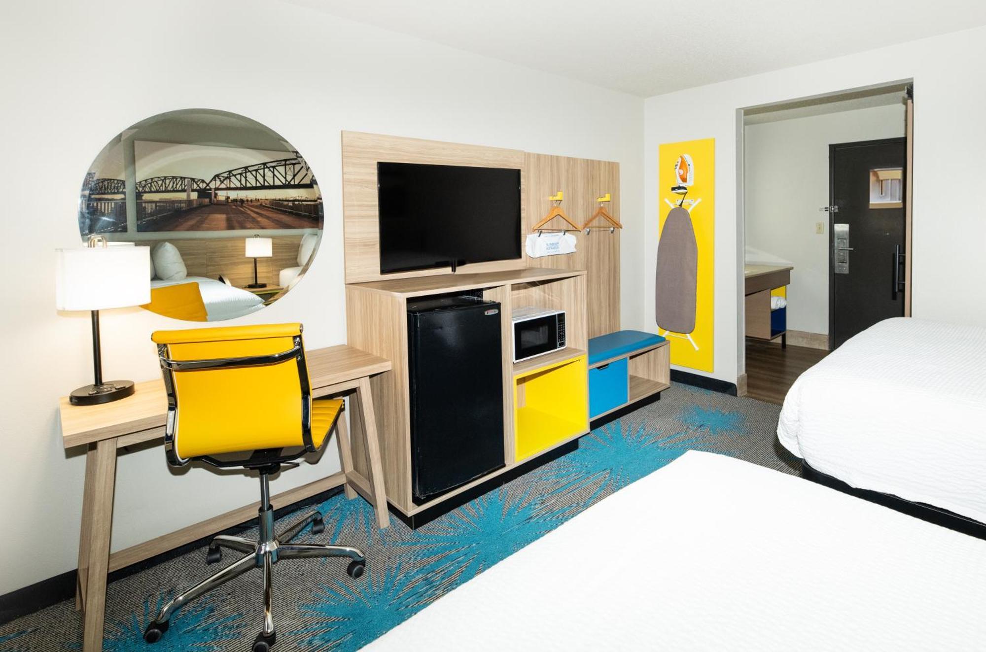 Days Inn By Wyndham Форт Смит Екстериор снимка