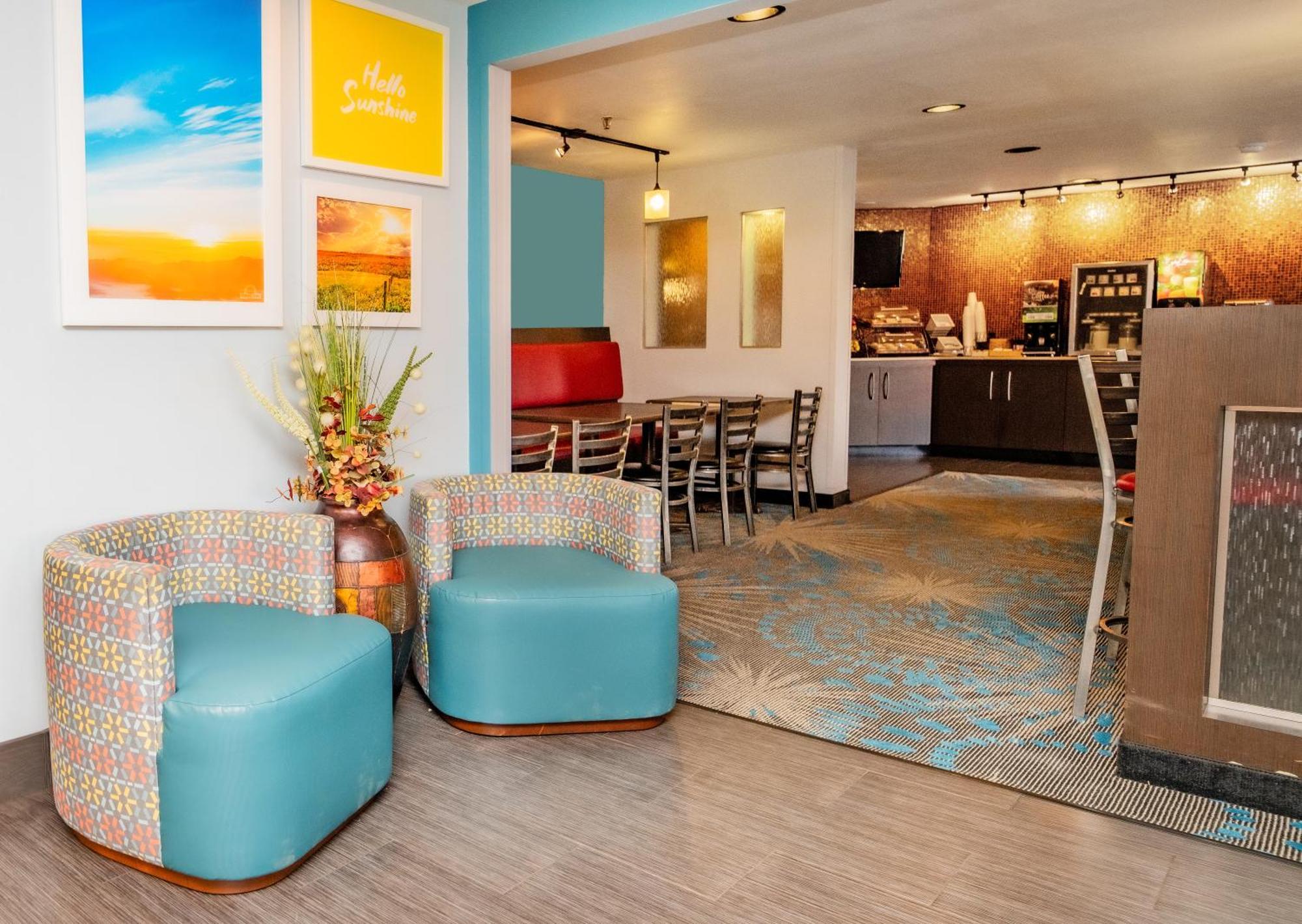 Days Inn By Wyndham Форт Смит Екстериор снимка