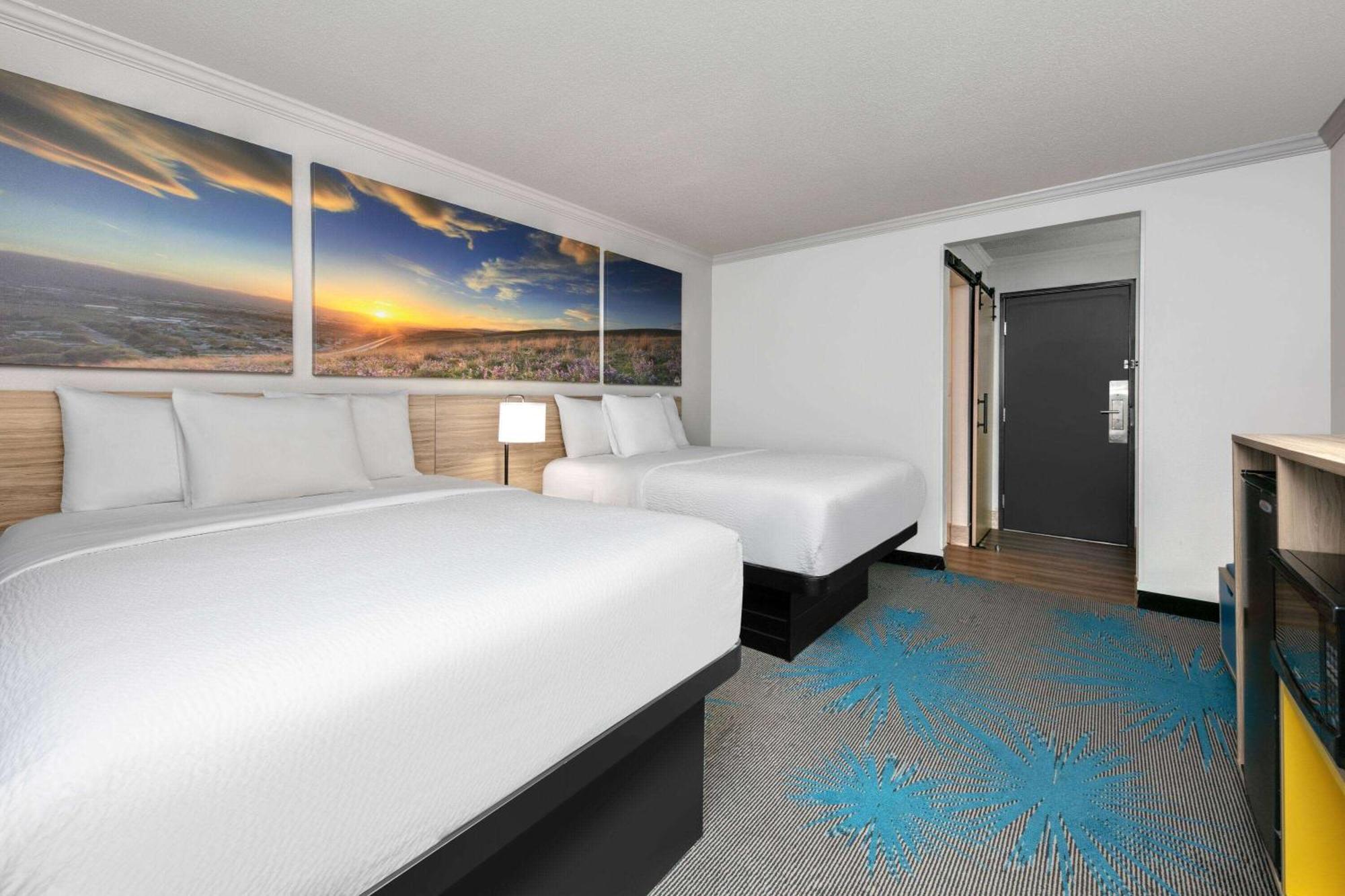 Days Inn By Wyndham Форт Смит Екстериор снимка